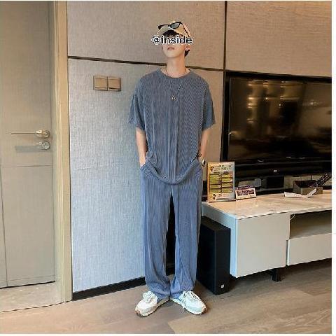 Men's Tracksuits Summer Ice Leisure Sports Suit Men's Trend Fashion Ice Men's T-shirt Korean Relaxed Drape Short SleeveTrousers Set 230