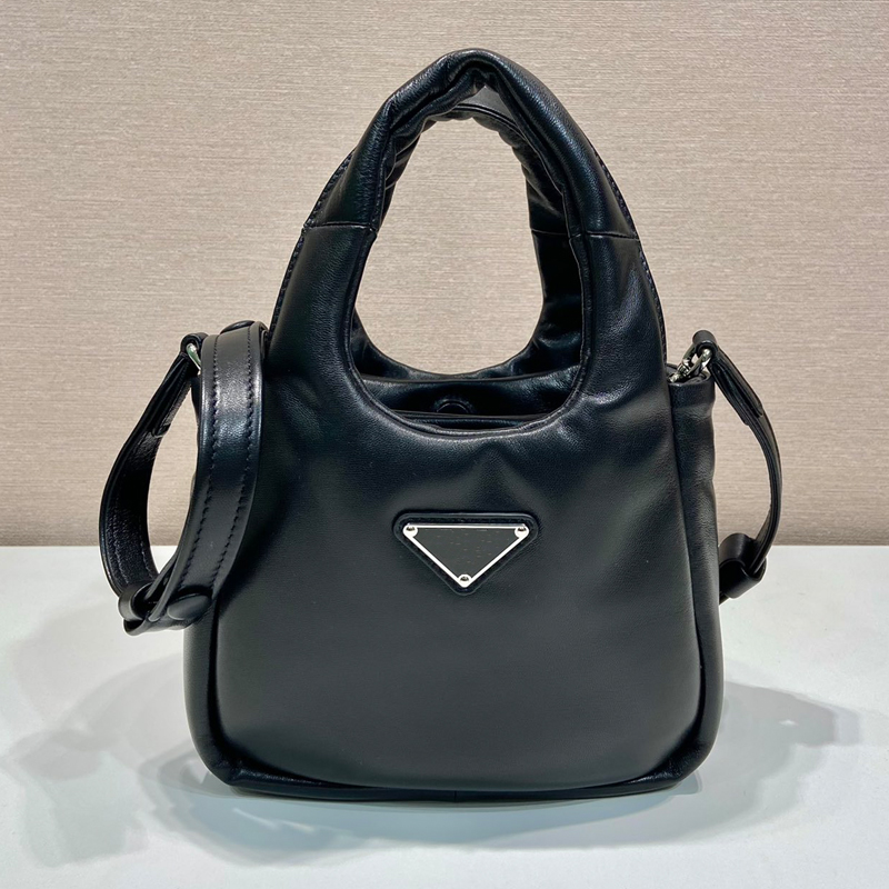 Padded Real Leather Tote Bag Soft Basket Bags Women Handbag Purse Fashion Metal Triangle Hardware Crossbody Shoulder Bags Three Compartments Designer Top Quality
Padded Real Leather Tote Bag Soft Basket Bags Women Handbag Purse Fashion Metal Triangle Hardware Crossbody Shoulder Bags Three Compartments Designer Top Quality