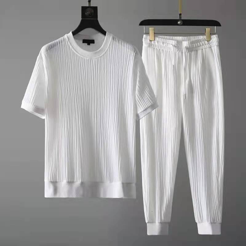Men's Tracksuits Summer Casual Suit Men's Round Neck Elastic Breathable Pleated Short-sleeved Nine-point Pants Thin One Set 230424