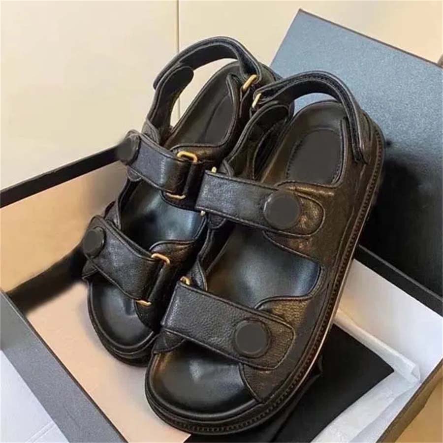 Women Designer Sandals luxurys brand Slippers Slides High Quality Fashion quilted Platform sandal Summer Beach Slipper Crystal Calf leather Casual shoes With box
Women Designer Sandals luxurys brand Slippers Slides High Quality Fashion quilted Platform sandal Summer Beach Slipper Crystal Calf leather Casual shoes With box