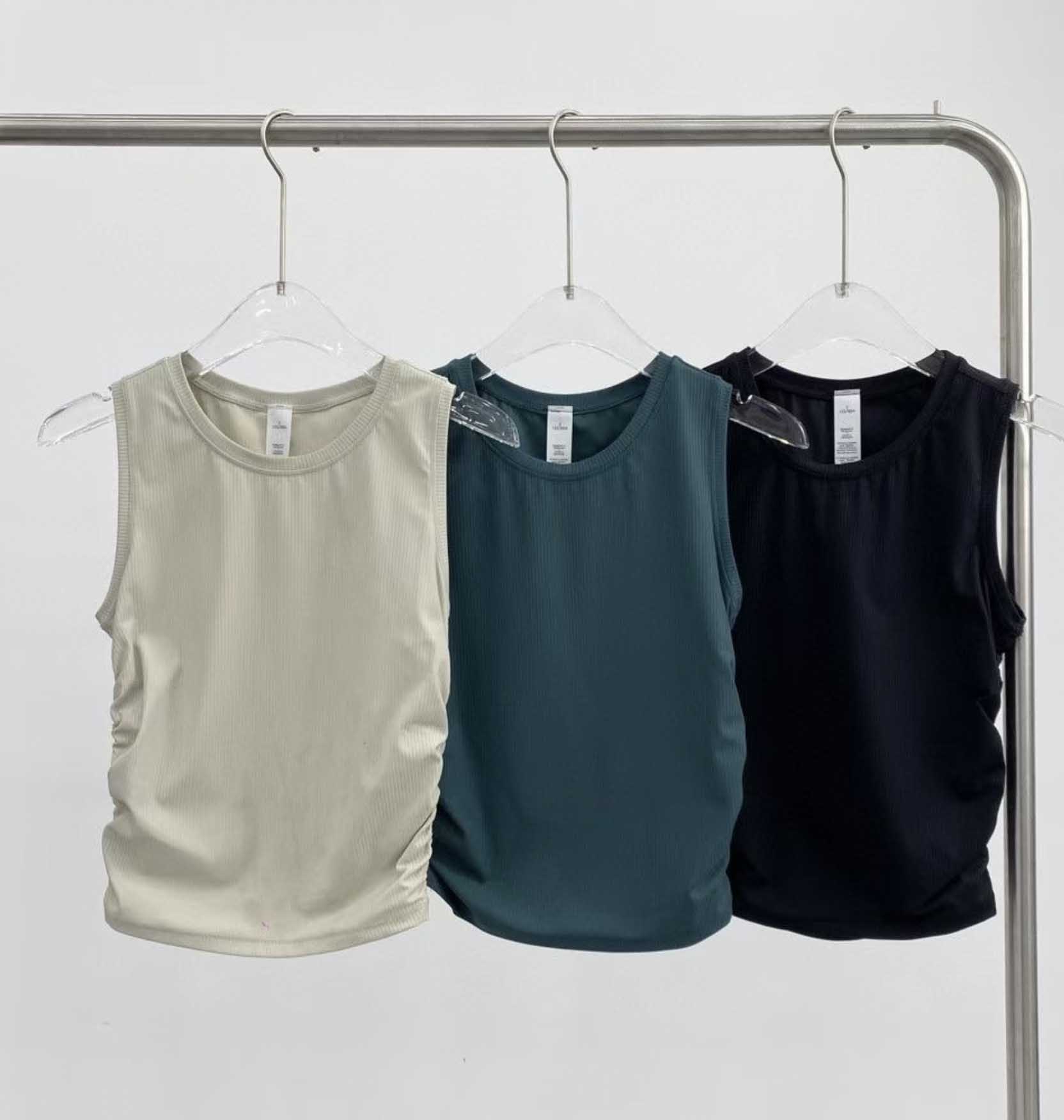 LUU Womens Clothing Tops Tees Tanks Camis Short Fitness Vest with Chest Pad Fashion Sports Quick-drying Breathable Gather Yoga Top joggers running, With logo
LUU Womens Clothing Tops Tees Tanks Camis Short Fitness Vest with Chest Pad Fashion Sports Quick-drying Breathable Gather Yoga Top joggers running, With logo