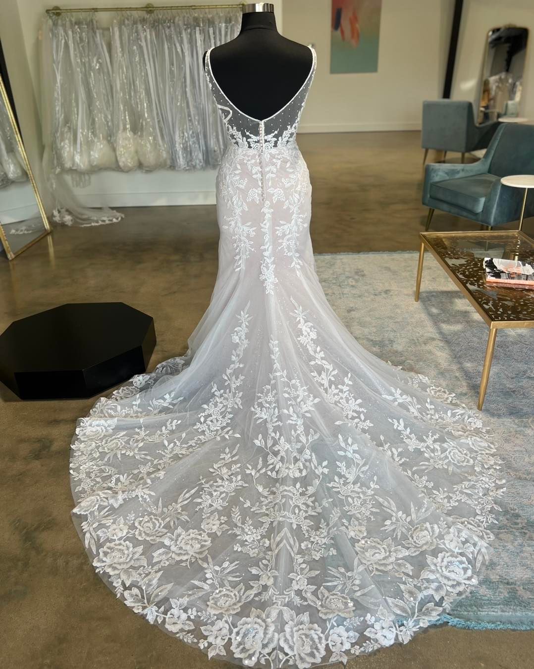 2023 Nov Arabic Aso Ebi Plus Size Illusion Mermaid Lace Wedding Dress Deep V-neck Long Sleeves Bridal Gowns Dresses ZJ441