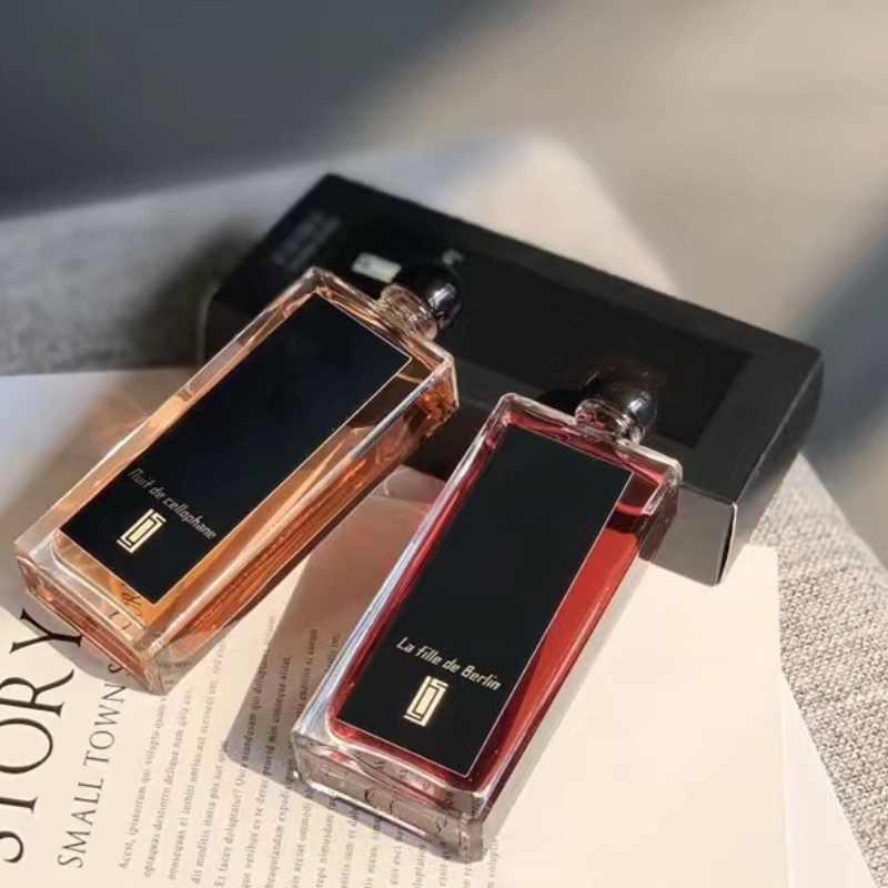 Luxury designer classic perfume perfume charm Ludan's August night osmanthus Serge Lutens Berlin girl 50ml, female durable spray Fast delivery
Luxury designer classic perfume perfume charm Ludan's August night osmanthus Serge Lutens Berlin girl 50ml, female durable spray Fast delivery