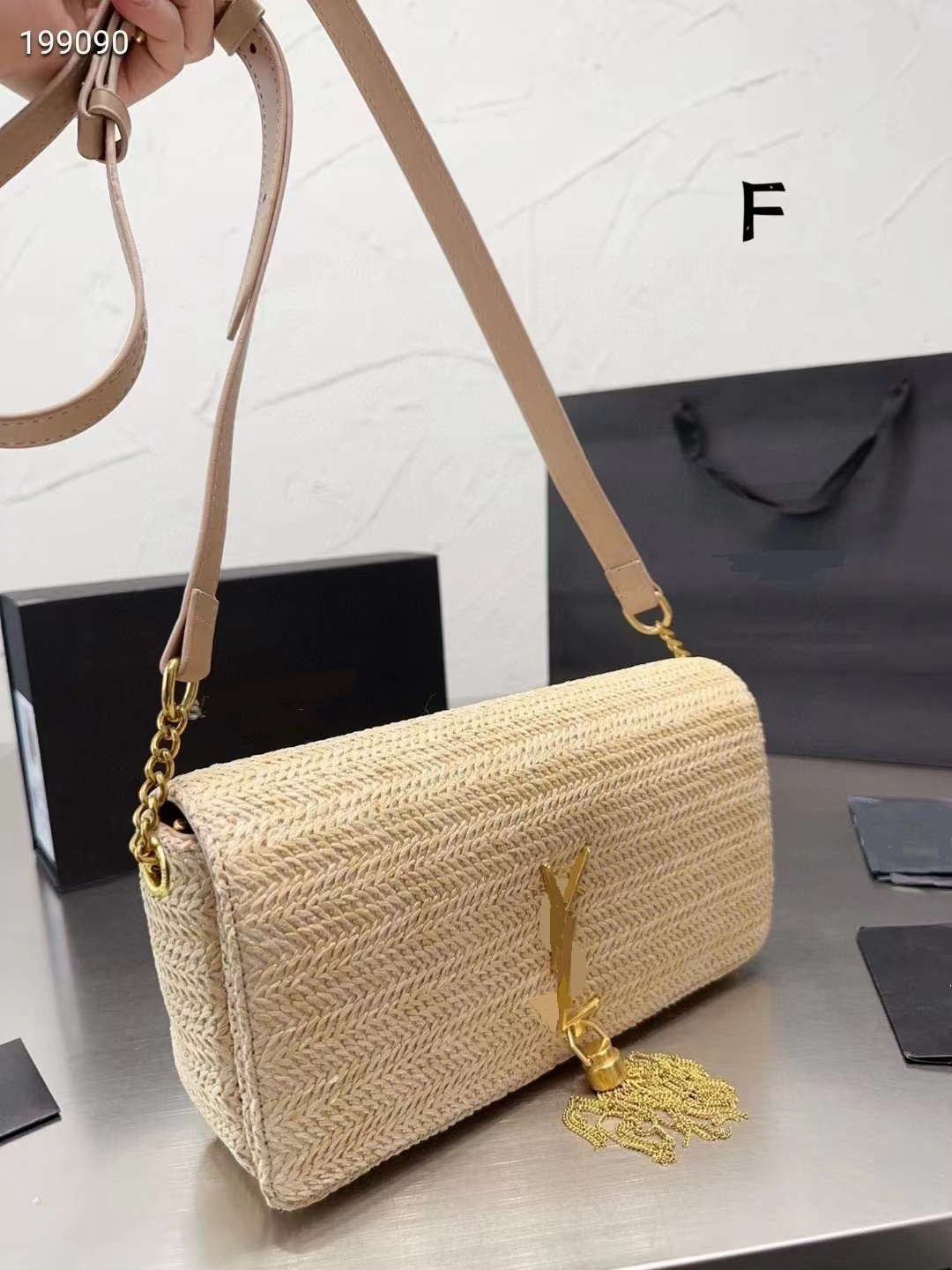 2023Fashion Luxury Designers Bags Women Shoulder Crossbody BagStraw Tote Wallet Suitable for Summer Seaside Vacation High Capacity with Diagonal Strap Brand, Khaki
2023Fashion Luxury Designers Bags Women Shoulder Crossbody BagStraw Tote Wallet Suitable for Summer Seaside Vacation High Capacity with Diagonal Strap Brand, Khaki