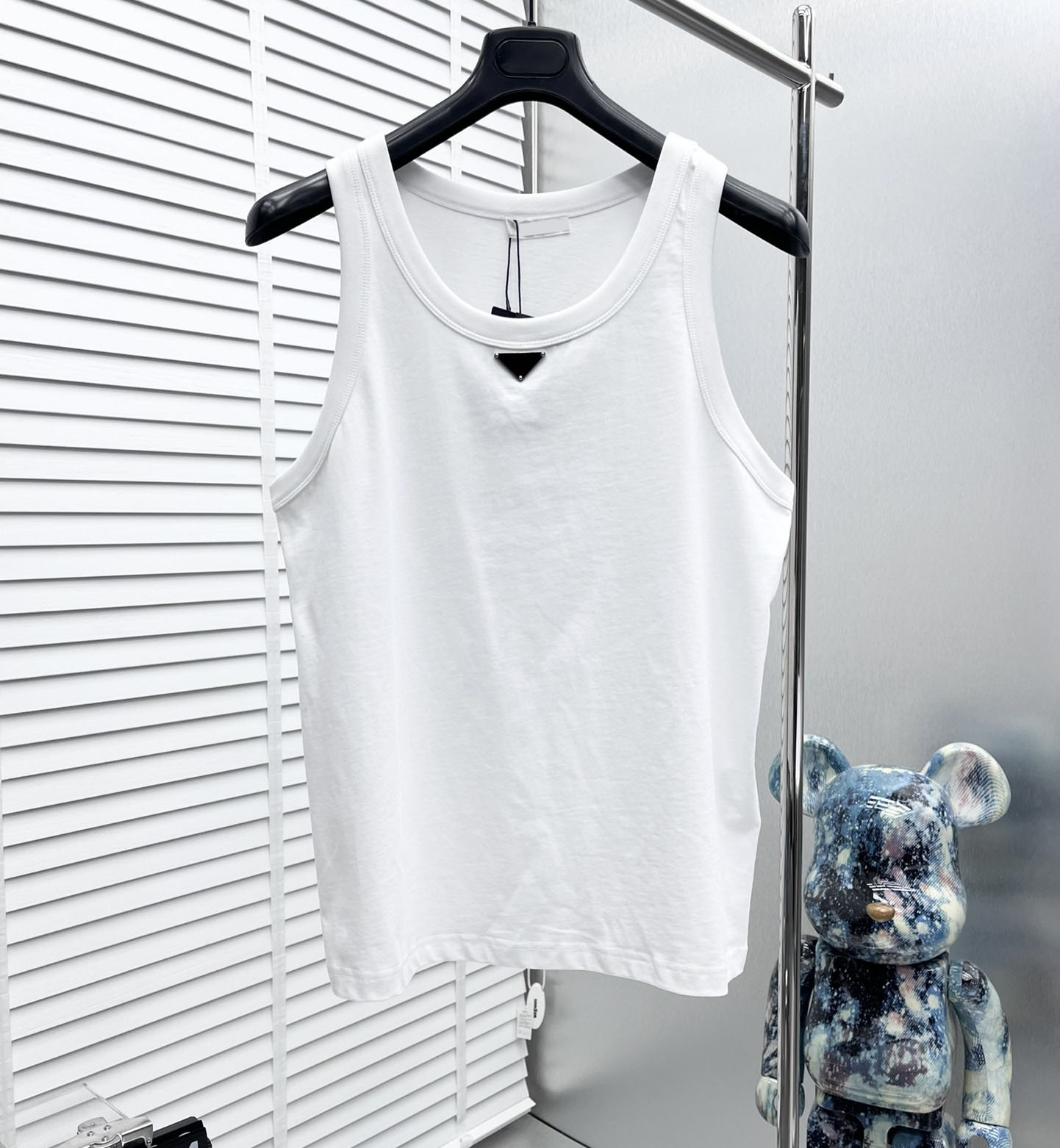 Men's Plus Tees & Polos Round neck embroidered and printed polar style summer wear with street pure cotton r17544
Men's Plus Tees & Polos Round neck embroidered and printed polar style summer wear with street pure cotton r17544