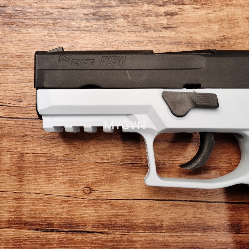 Slg Sauer P250 Shell Ejecting Model Soft Bullets Ejected Manual Can Not Shoot Launcher EDC TOY Collection Prop Adult Chi