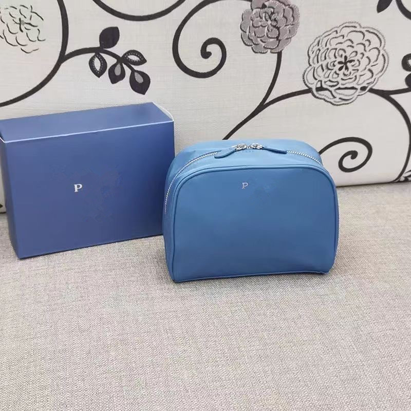 fashion Women cosmetic bags famous makeup bag travel pouch make up bags ladies cluch purses organizador toiletry handbag, Sky blue
fashion Women cosmetic bags famous makeup bag travel pouch make up bags ladies cluch purses organizador toiletry handbag, Sky blue