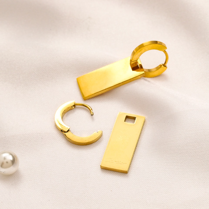 Luxury Square Stud Earring 18K Gold Earrings Designer Jewelry Wedding Party Gifts Charm Earrings Women's Love 2023 stainless steel Jewelry Wholesale
Luxury Square Stud Earring 18K Gold Earrings Designer Jewelry Wedding Party Gifts Charm Earrings Women's Love 2023 stainless steel Jewelry Wholesale