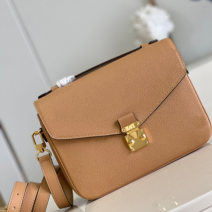 Designer Flap Bag Luxury Crossbody Bag handbag Genuine leather Shoulder Bag 25CM Top-level Replication Evening Bag With Box WL184, M45809
Designer Flap Bag Luxury Crossbody Bag handbag Genuine leather Shoulder Bag 25CM Top-level Replication Evening Bag With Box WL184, M45809