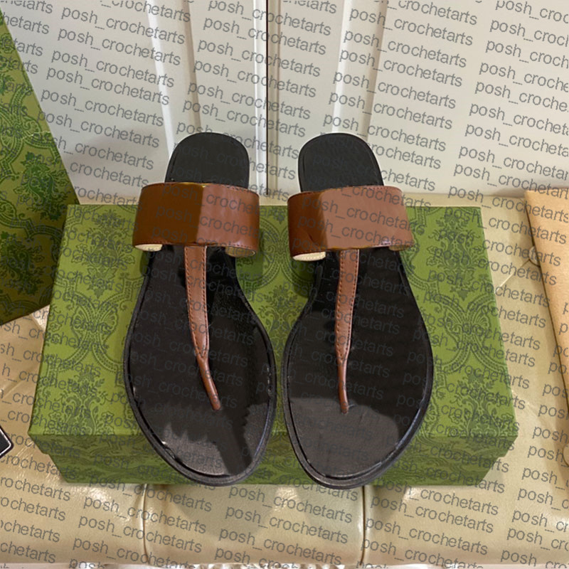 Leather Slippers for Women's Shoes Interlocking Genuine Leather Thong Sandals for Lady's Casual Footwear Sold with box, Black
Leather Slippers for Women's Shoes Interlocking Genuine Leather Thong Sandals for Lady's Casual Footwear Sold with box, Black