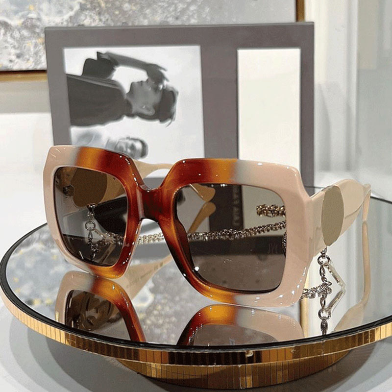 Square sunglasses Havana Classic Fashion Retro style GG1022 Geometric frame for men and women designer tortoiseshell color Detachable metal with chain