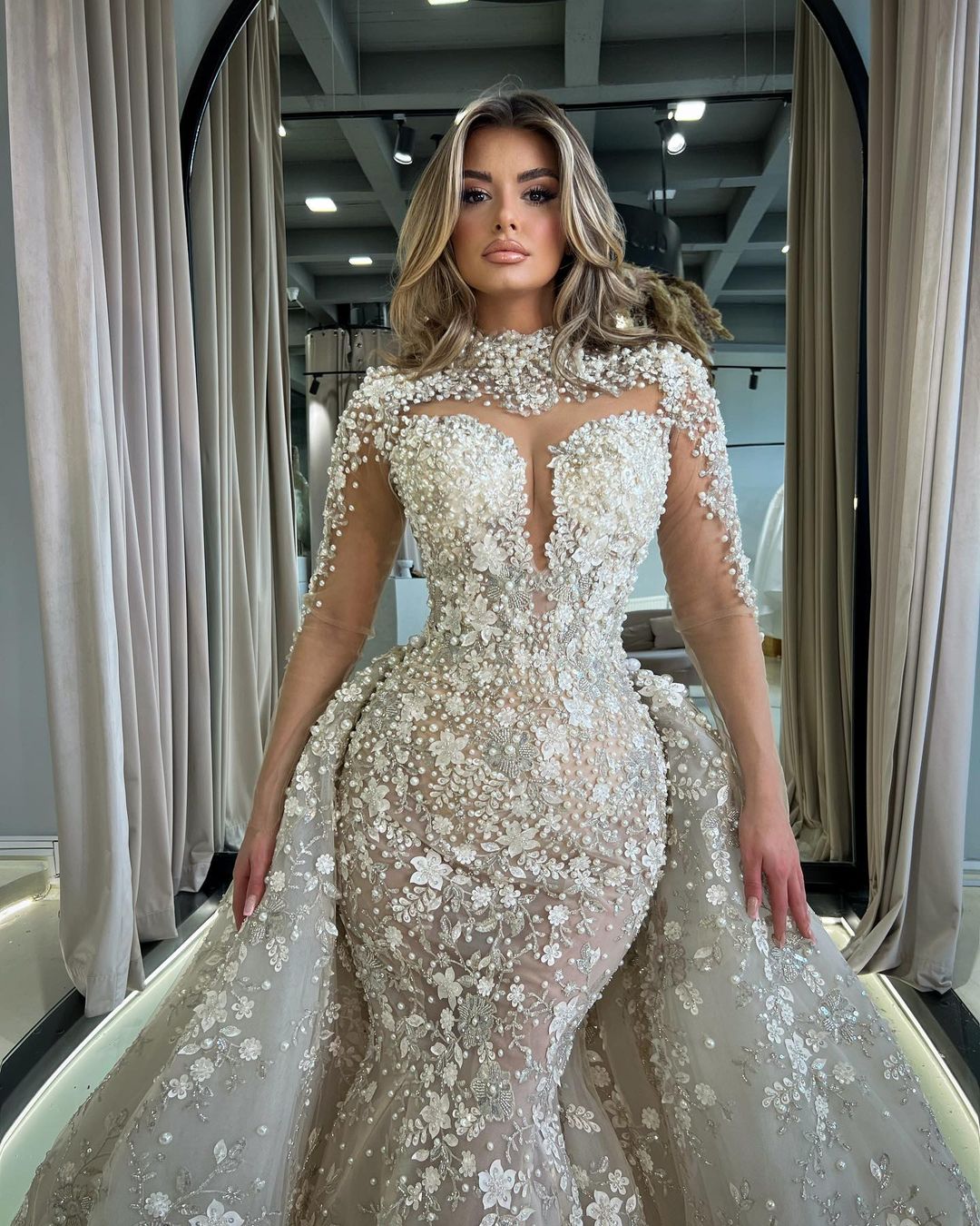 Gorgeous Mermaid Dresses Without Overskirts Pearls Appliques Lace Wedding Dress Highg Collar Illusion Long Sleeves bridal gowns
