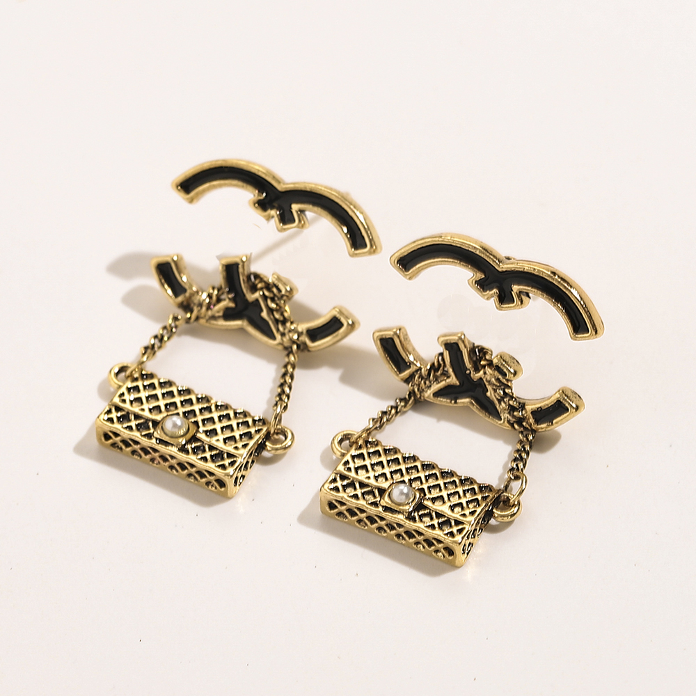 Designer Bag Stud Earrings Women's Love Black Earrings 18K Gold Plated 2023 New Gift Jewelry Wedding Party Girl Earrings stainless steel Jewelry Wholesale
Designer Bag Stud Earrings Women's Love Black Earrings 18K Gold Plated 2023 New Gift Jewelry Wedding Party Girl Earrings stainless steel Jewelry Wholesale