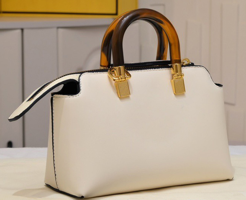 Women Luxury Shoulder Bags Designers Handbag Woman Fashion Boston Bag Leather Daily Storage Cosmetic Coin Purse mini travel Handbags, White 17cm
Women Luxury Shoulder Bags Designers Handbag Woman Fashion Boston Bag Leather Daily Storage Cosmetic Coin Purse mini travel Handbags, White 17cm