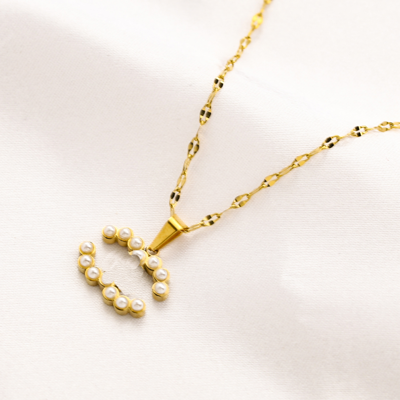 2023 Designer Choker Luxury 18K Gold Pearl Necklace Women Love Party Gifts Jewelry Necklaces Fashion Couple Wedding Necklace Charm Jewelry Wholesale
2023 Designer Choker Luxury 18K Gold Pearl Necklace Women Love Party Gifts Jewelry Necklaces Fashion Couple Wedding Necklace Charm Jewelry Wholesale