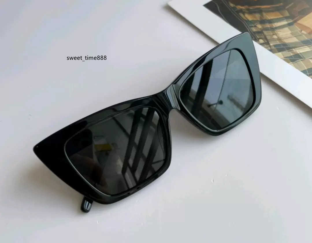 Summer Shiny Black/Grey Cat Eye Sunglasses 276 The Party Sun Glasses Ladies Fashion Sunglasses Shades Top Quality with Box
Summer Shiny Black/Grey Cat Eye Sunglasses 276 The Party Sun Glasses Ladies Fashion Sunglasses Shades Top Quality with Box