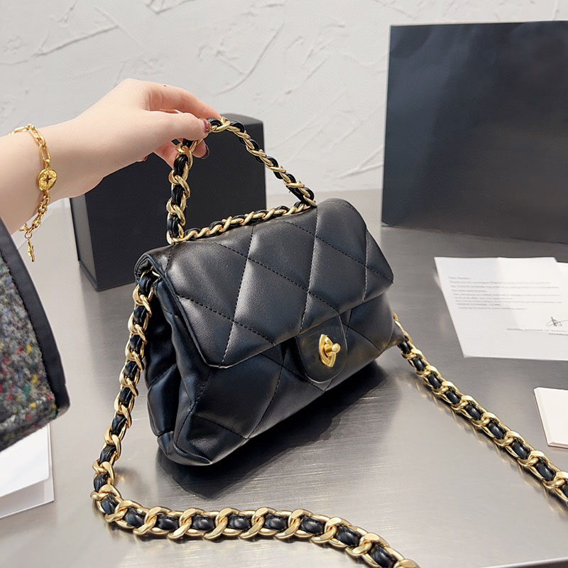 Quilted Small Sling Bag Channel Calfskin Top Handle Shoulder Crossbody Bag with Luxury Designer Pattern for Women Bag 22CM, Peach
Quilted Small Sling Bag Channel Calfskin Top Handle Shoulder Crossbody Bag with Luxury Designer Pattern for Women Bag 22CM, Peach