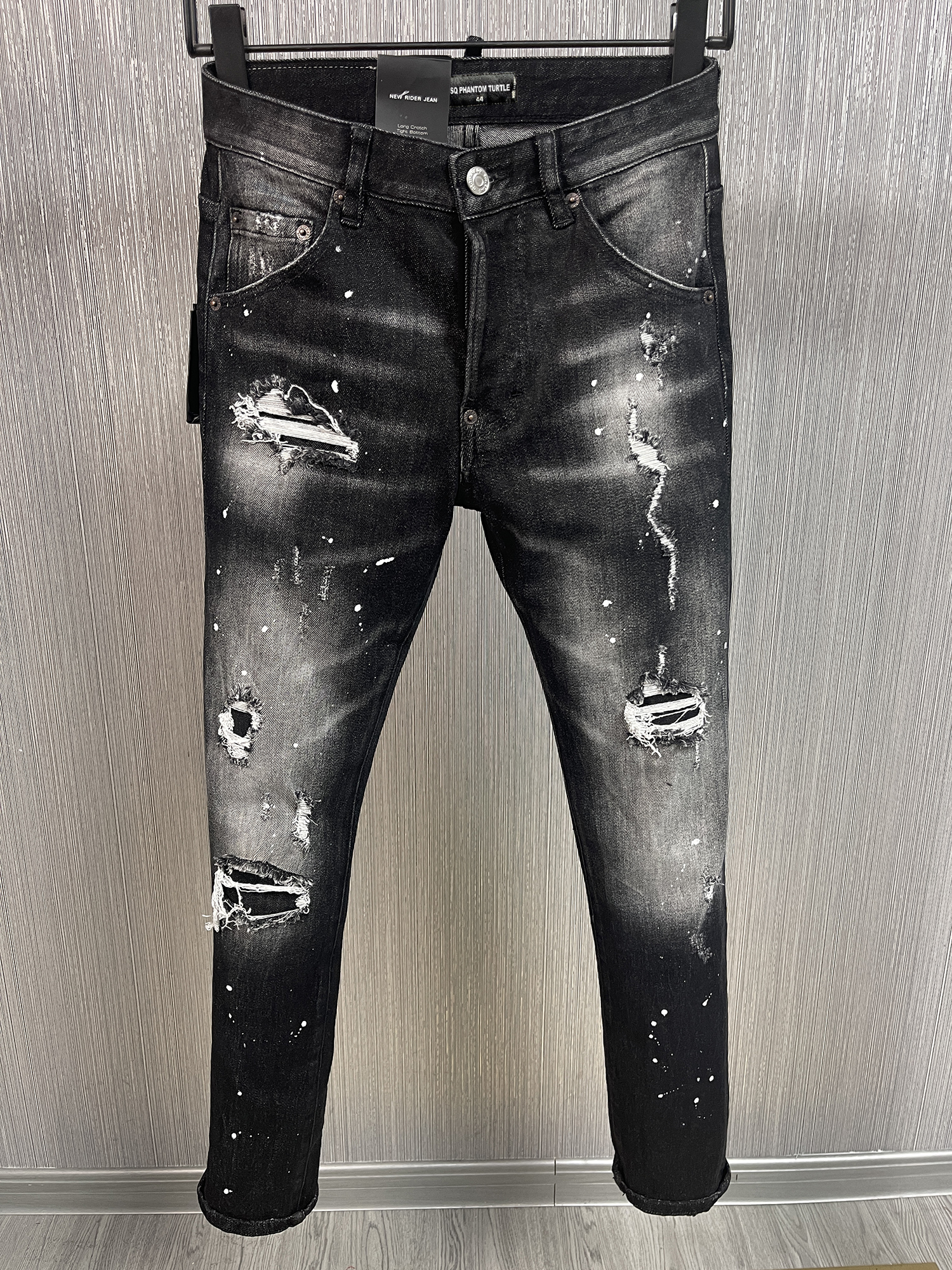 DSQ PHANTOM TURTLE Classic Fashion Man Jeans Hip Hop Rock Moto Mens Casual Design Ripped Jeans Distressed Skinny Denim Biker Jeans 6958, As picture
DSQ PHANTOM TURTLE Classic Fashion Man Jeans Hip Hop Rock Moto Mens Casual Design Ripped Jeans Distressed Skinny Denim Biker Jeans 6958, As picture