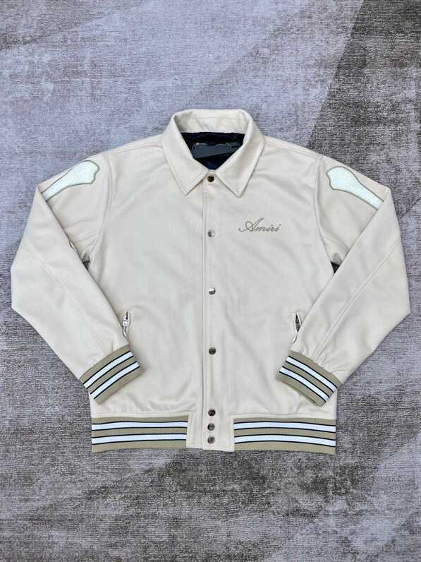 Designer Clothing Casual Coats Amiiri 2023 Spring Autumn New White Fleece Bone Single Breasted Polo Collar Fashion Warm Coat Jacket Denim Outerwear windbreaker, Shipping fee
Designer Clothing Casual Coats Amiiri 2023 Spring Autumn New White Fleece Bone Single Breasted Polo Collar Fashion Warm Coat Jacket Denim Outerwear windbreaker, Shipping fee