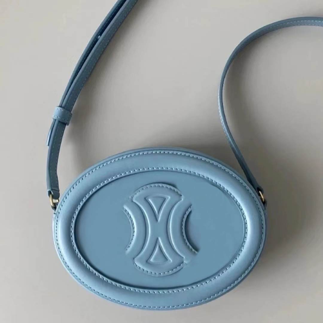 famous Oval pochette totes clutch bags TRIOMPHES celins Womens mens Luxury crossbody Shoulder Designer bag cowhide round handbags hobo zipper purses satchel Bags, Sky blue
famous Oval pochette totes clutch bags TRIOMPHES celins Womens mens Luxury crossbody Shoulder Designer bag cowhide round handbags hobo zipper purses satchel Bags, Sky blue