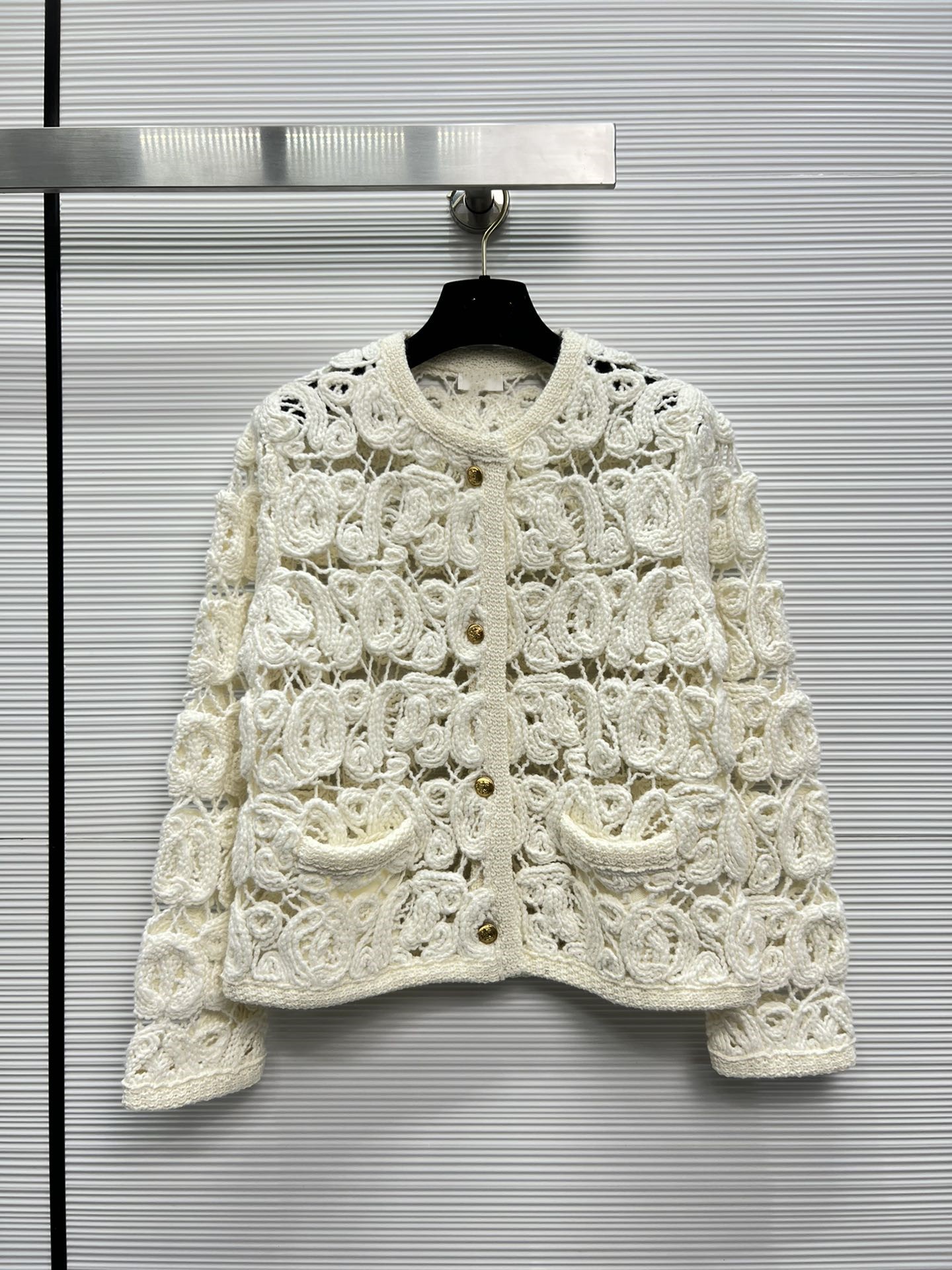 Women' Sweaters European designers high-end spring and summer new products, vacation wisps, flower hooks, knitted drawstring cardigan jacket, Ivory
Women' Sweaters European designers high-end spring and summer new products, vacation wisps, flower hooks, knitted drawstring cardigan jacket, Ivory