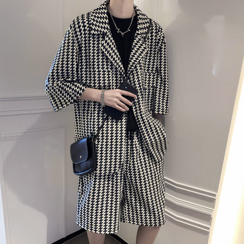 Men's Tracksuits Men's half sleeved jacket summer shorts knee length 2 pieces street clothing casual fashion Korean clothing 230424