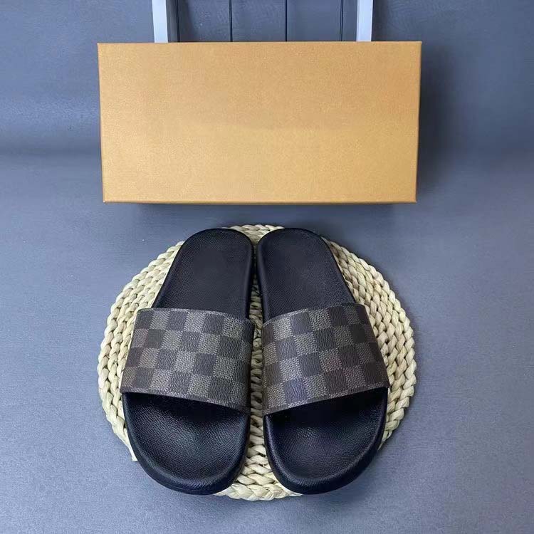 Designer Slippers Women Slide Sandals Luxury Slide Summer Fashion Wide Flat Slippery Thick Sandals Slipper Flip Flops, Grey
Designer Slippers Women Slide Sandals Luxury Slide Summer Fashion Wide Flat Slippery Thick Sandals Slipper Flip Flops, Grey