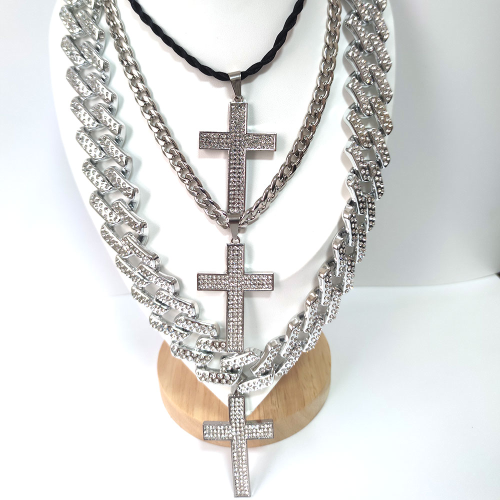 Trendy Men Hip Hop Cross Necklace Couple Birthday Gift Full Diamond CNC Three Row Diamond Pendant CCB Aggressive 25MM Wide Chain 27.55in
Trendy Men Hip Hop Cross Necklace Couple Birthday Gift Full Diamond CNC Three Row Diamond Pendant CCB Aggressive 25MM Wide Chain 27.55in