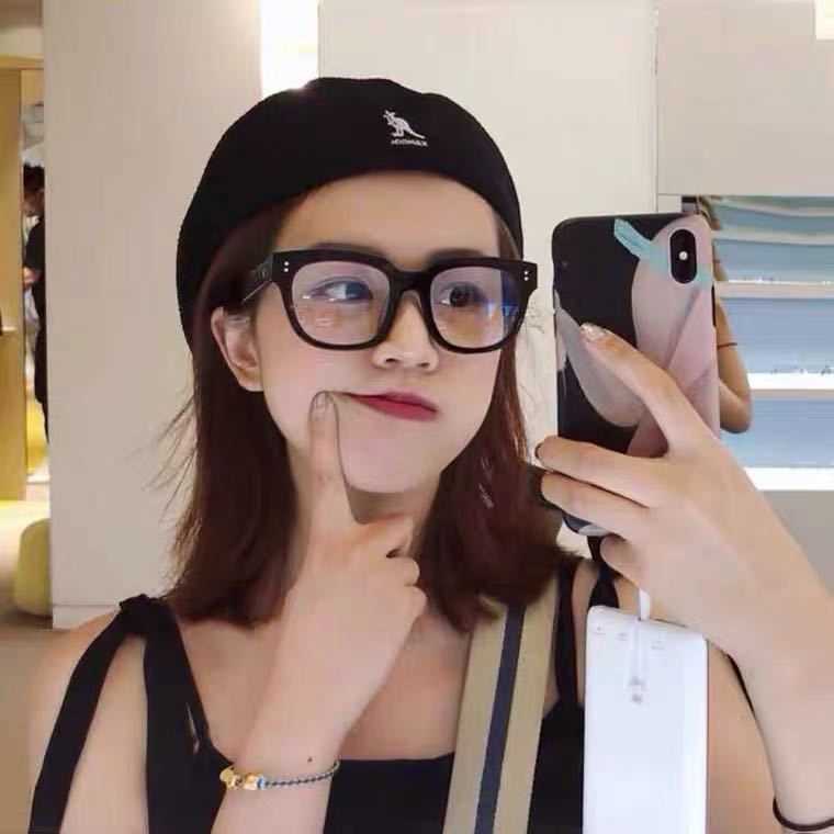 Kangaroo Designer Caps Kangols Ball Tide brand cap 504 steel printed wool beret fashionable hat 0L3G, White wool beret with steel seal
Kangaroo Designer Caps Kangols Ball Tide brand cap 504 steel printed wool beret fashionable hat 0L3G, White wool beret with steel seal
