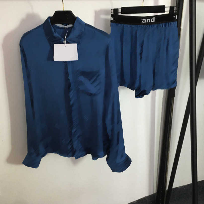 23ss womens Home clothes set New Pajamas Set loungewear designer brand Jacquard monogram long sleeve shirt elastic waist wide leg shorts suit women clothing a1
23ss womens Home clothes set New Pajamas Set loungewear designer brand Jacquard monogram long sleeve shirt elastic waist wide leg shorts suit women clothing a1