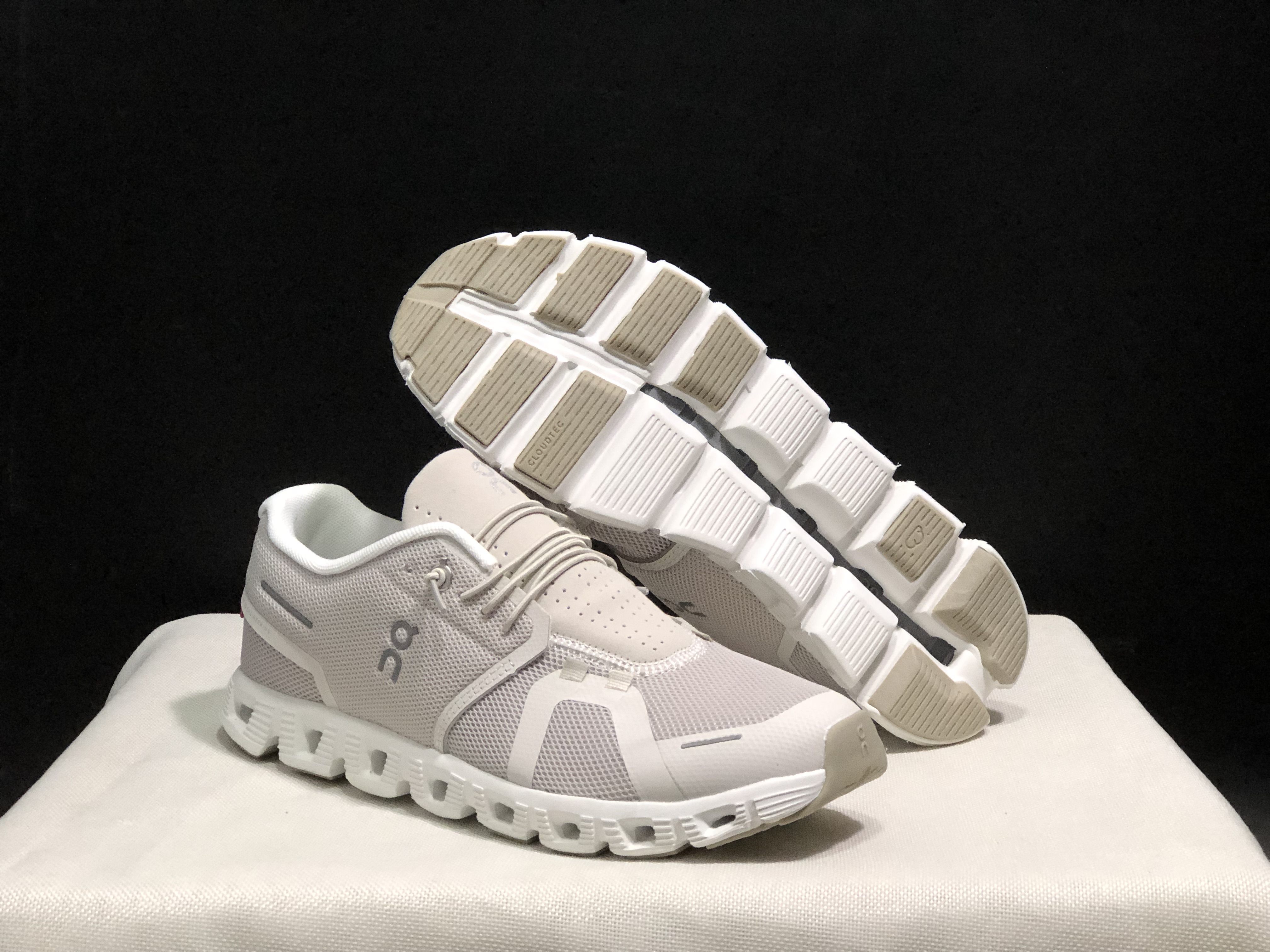 

cloud 5 Running Shoe RUN womans ALL White Black On cloudS Cloudnova Form BOY Girls Men 2023 Trainer Sports comfortable sneakers walking Eclipse Rose hiker Rose Shell, Black eclipse