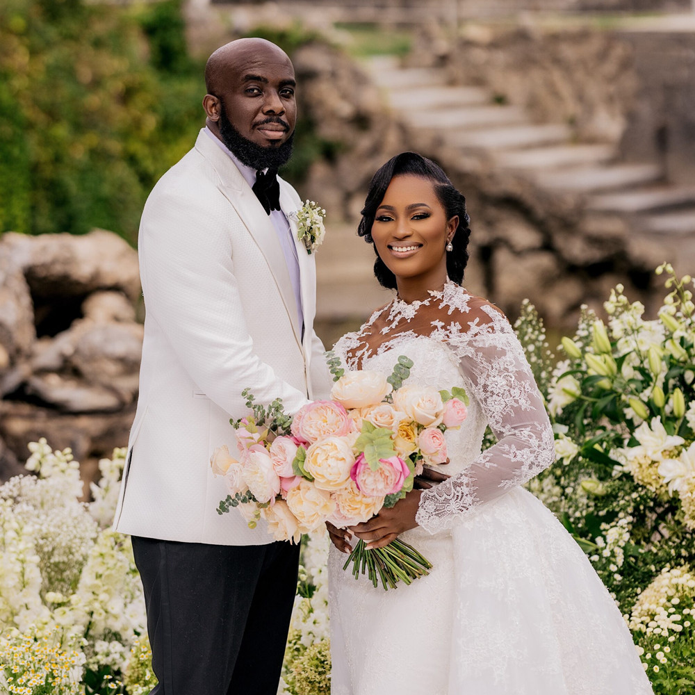 African Arabic Charming Mermaid Wedding Dresses Lace Appliques Crystal Beading Cap Sleeves Chapel Train Formal Bridal Gowns Plus Size