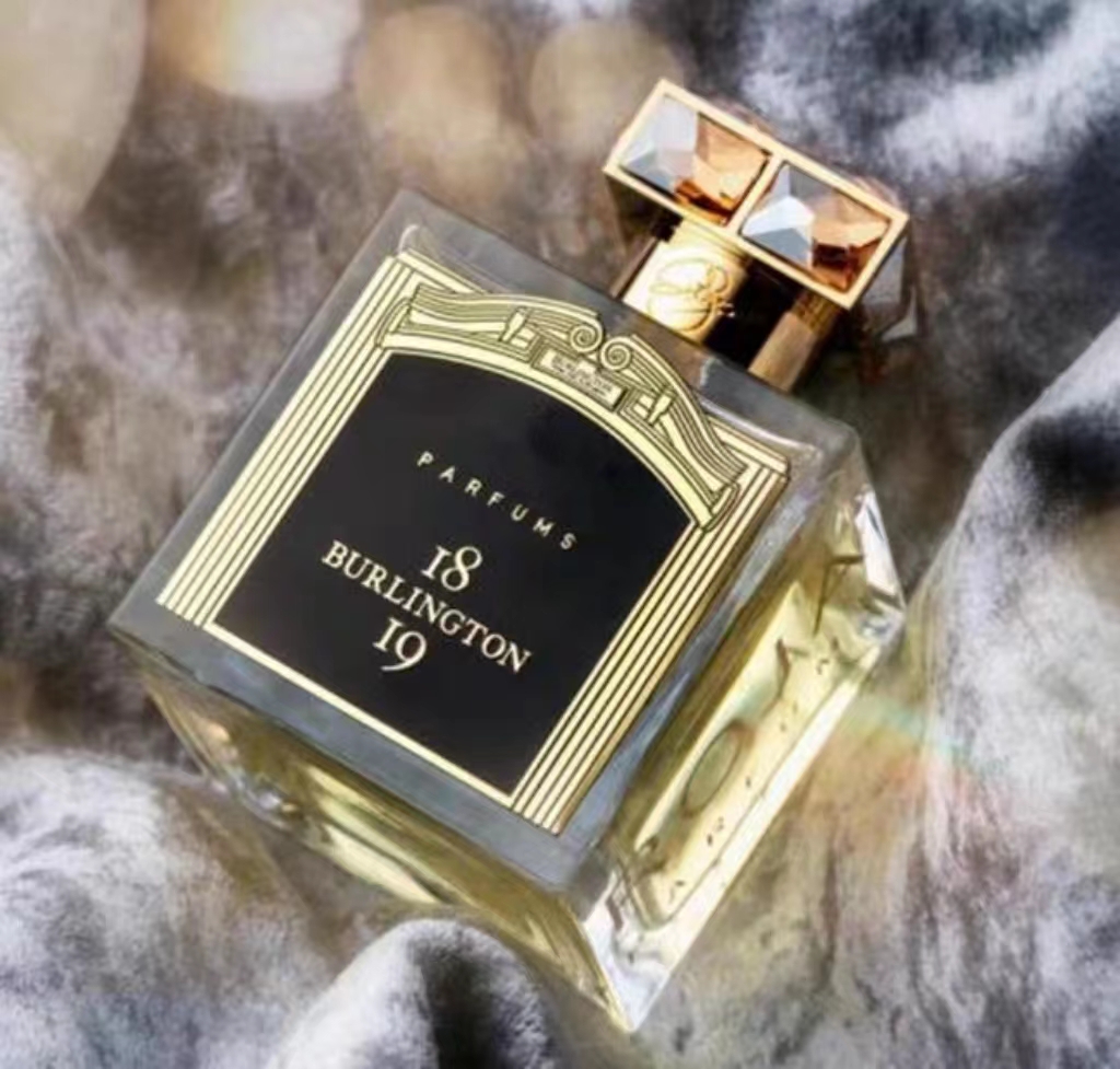 Perfumes fragrances for women men Eau de Cologne 1819 ENIGMA Fragrance floral and fruity good smell 100ML fast ship
Perfumes fragrances for women men Eau de Cologne 1819 ENIGMA Fragrance floral and fruity good smell 100ML fast ship