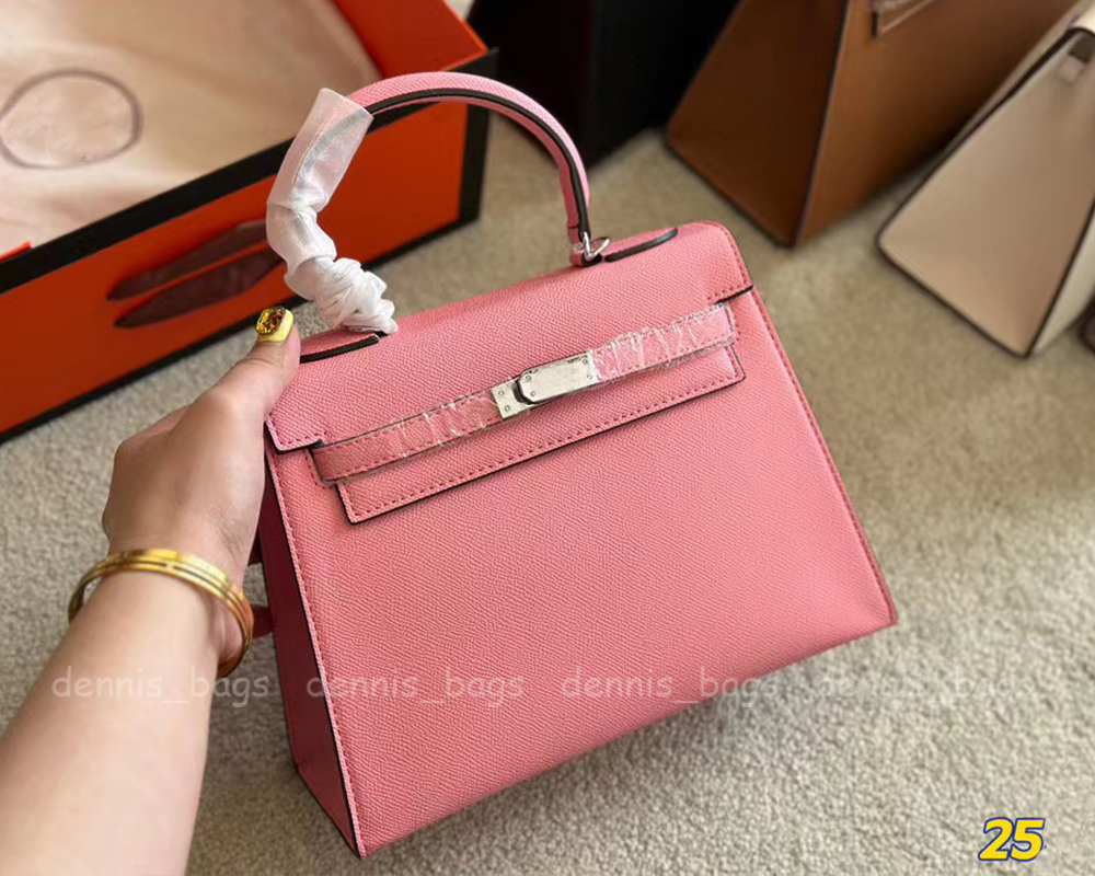 25cm Designer Handbags Totes Genuine Leather Woman Shoulder Bags Fashion Luxury Silver Buckle Bags Clutch One Handle Pink Black White Handbag, Box(not sold separately)
25cm Designer Handbags Totes Genuine Leather Woman Shoulder Bags Fashion Luxury Silver Buckle Bags Clutch One Handle Pink Black White Handbag, Box(not sold separately)
