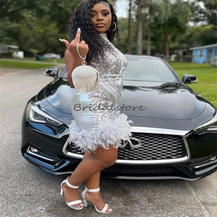 Glitter Sequin Silver Prom Dress With Feather High Neck Mini Short Cocktail Party Dresses 2023 Plus Size Graduation Dresses Dinner Homecoming Evening 