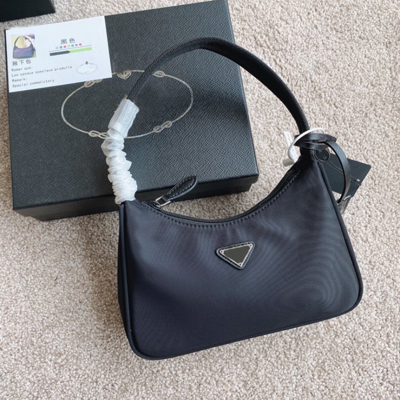 Brand New Women's Nylon Leather Shoulder Bag Luxury Designer Crossbody bags Tote Handbag Lady Messenger Canvas Lady Purse, Pp
Brand New Women's Nylon Leather Shoulder Bag Luxury Designer Crossbody bags Tote Handbag Lady Messenger Canvas Lady Purse, Pp