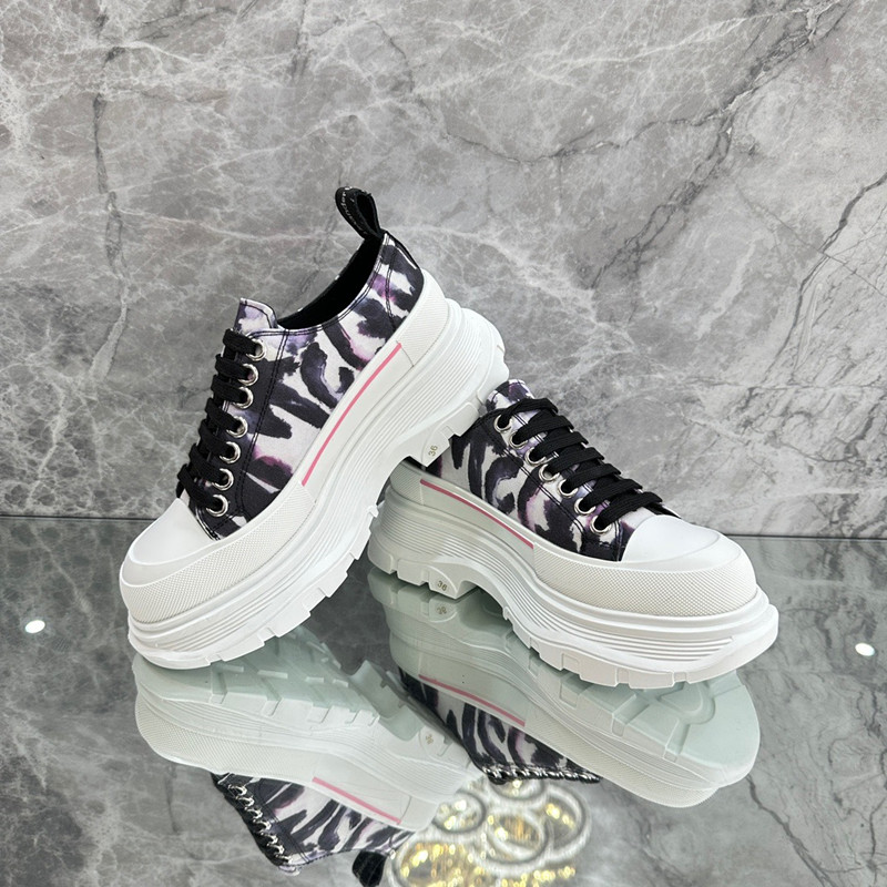 Designer Sneakers Luxury Sneaker Brand Casual Shoes Man Trainer Women Slipper Sandal Slide Woman Shoe Platform Shoe Boot bagshoe 0621, 07
Designer Sneakers Luxury Sneaker Brand Casual Shoes Man Trainer Women Slipper Sandal Slide Woman Shoe Platform Shoe Boot bagshoe 0621, 07