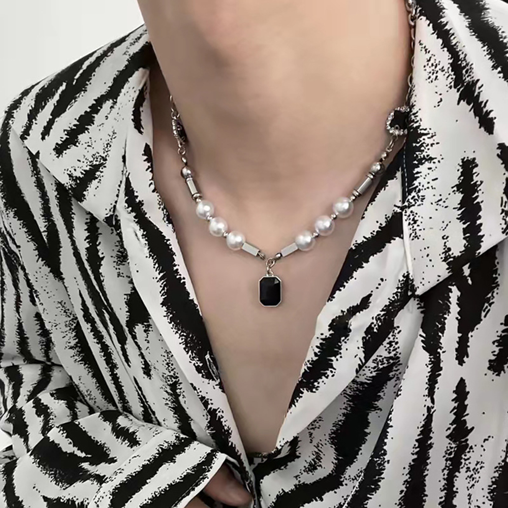 Pendant Necklaces Hiphop Black Rhinestones Pearl Men Steel Mens Jewellery Man Necklac 230424