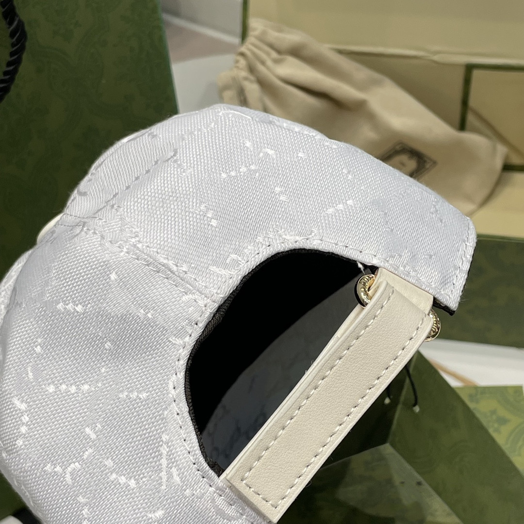 Classic Letter Hats Design Caps Fashion Sports Ball Caps for Woman Casual Caps Fashion Accessories