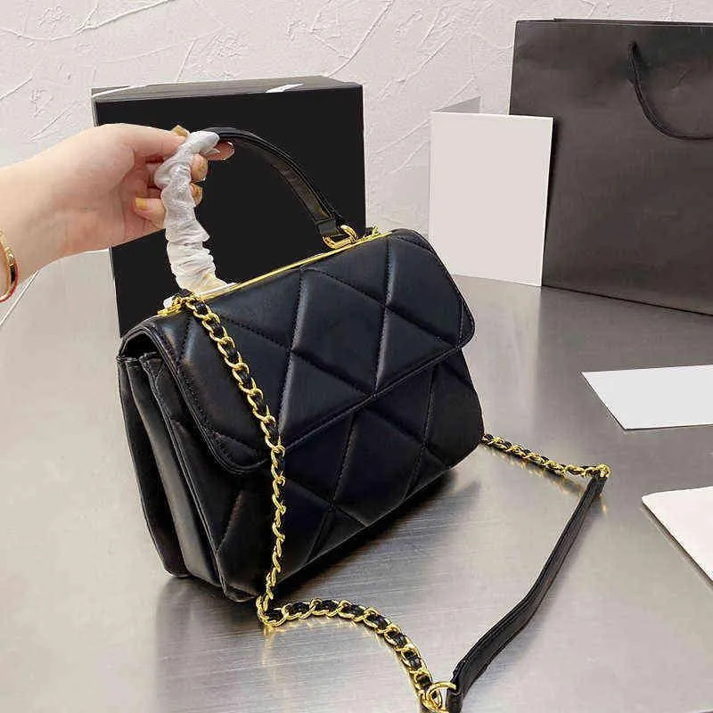 luxury bag brand Calfskin Leather Trendy Bags Top Handle Quilted Matelasse Chain Cross Body Shoulder bag Classic Flap Large Capacity Famous Designer wallet handbag, 0.1
luxury bag brand Calfskin Leather Trendy Bags Top Handle Quilted Matelasse Chain Cross Body Shoulder bag Classic Flap Large Capacity Famous Designer wallet handbag, 0.1