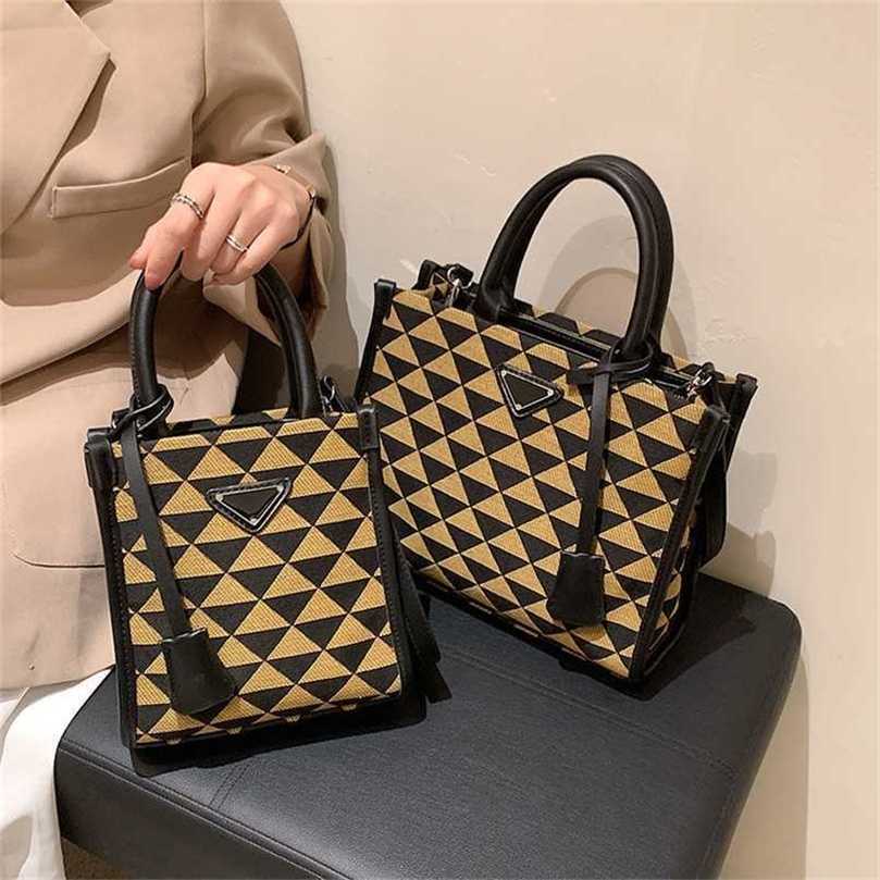 Designer bag Canvas Bag Women's High Capacity 2023 New Versatile and Fashionable Personalized Handbag High Sense Crossbody Bag factory outlet, Small black
Designer bag Canvas Bag Women's High Capacity 2023 New Versatile and Fashionable Personalized Handbag High Sense Crossbody Bag factory outlet, Small black
