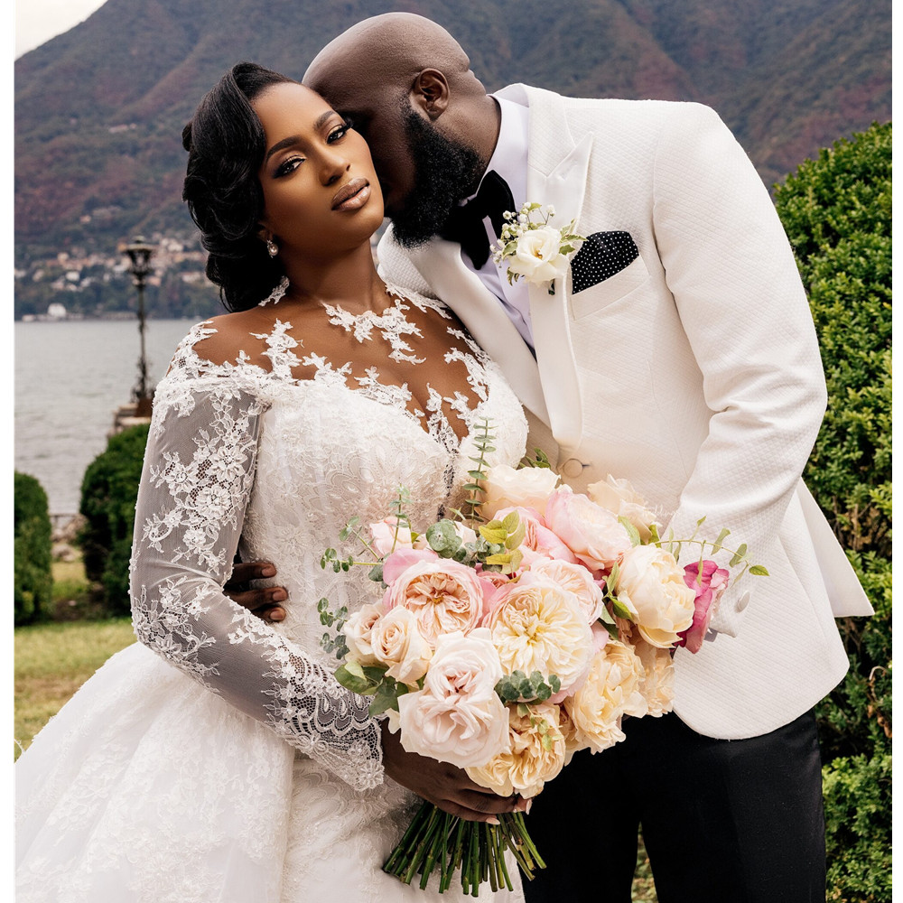 African Arabic Charming Mermaid Wedding Dresses Lace Appliques Crystal Beading Cap Sleeves Chapel Train Formal Bridal Gowns Plus Size