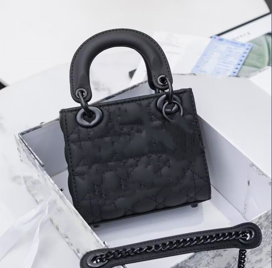10A Mini small Evening Bags handbag fashion bag high quality printed shoulder bag handbag lady shopping bag Real Leather hot sell Black, Black#1
10A Mini small Evening Bags handbag fashion bag high quality printed shoulder bag handbag lady shopping bag Real Leather hot sell Black, Black#1