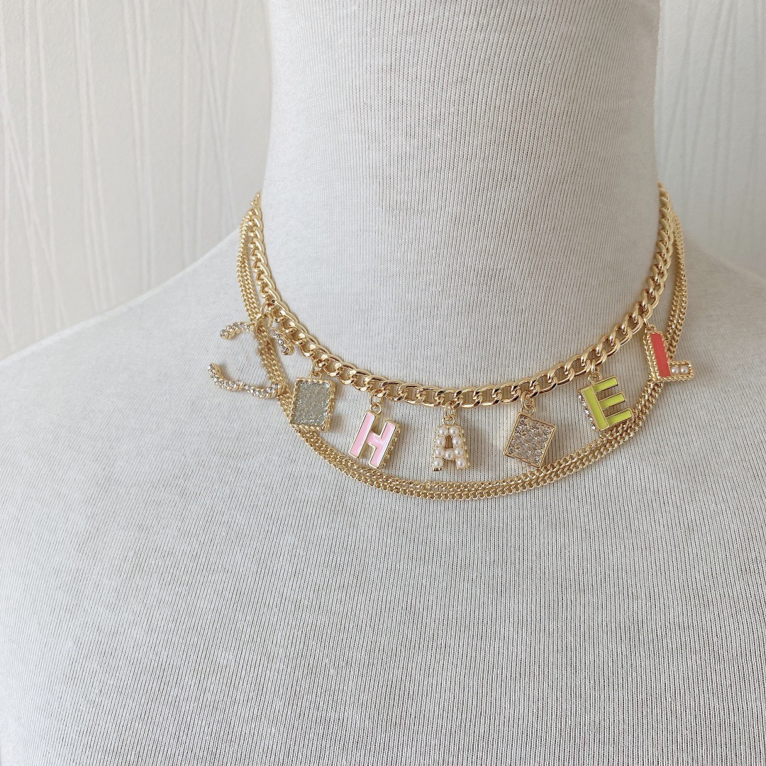 Luxury Brand Designer Pendants Necklaces Double Layer Pearl Crystal 18K Gold Plated Stainless Steel Letter Choker Pendant Necklace Chain Jewelry Accessories
Luxury Brand Designer Pendants Necklaces Double Layer Pearl Crystal 18K Gold Plated Stainless Steel Letter Choker Pendant Necklace Chain Jewelry Accessories