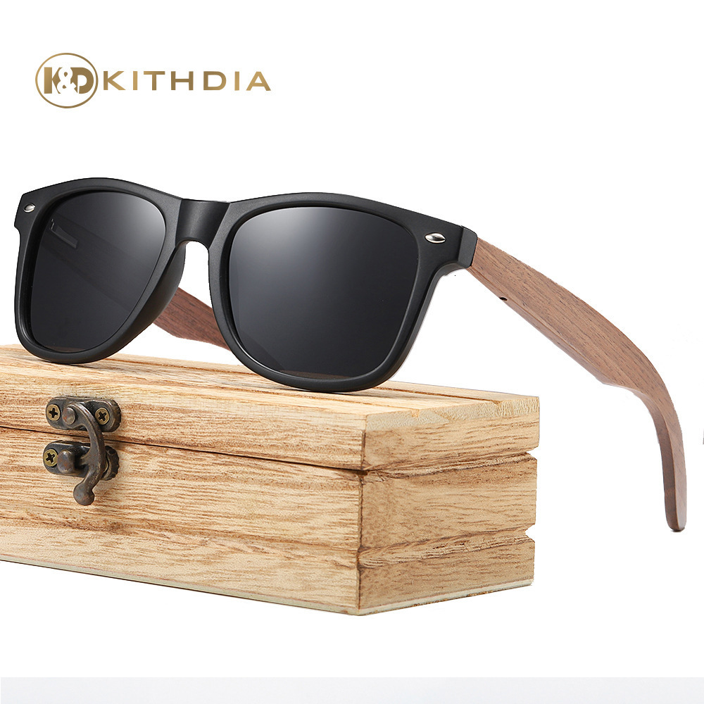 Sunglasses BARCUR Black Walnut Sunglasses Wood Polarized Sunglasses Men Glasses Men UV400 Protection Eyewear Wooden Original Box 230411
Sunglasses BARCUR Black Walnut Sunglasses Wood Polarized Sunglasses Men Glasses Men UV400 Protection Eyewear Wooden Original Box 230411
