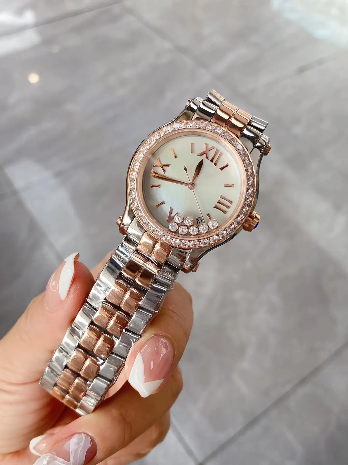 U1 Top-grade AAA Women's Watch Happy Luminous Watch Diamonds Bezel Winding Mechanical Quartz Movement Calendar Belt Sapphire 36mm For Ladies Mult