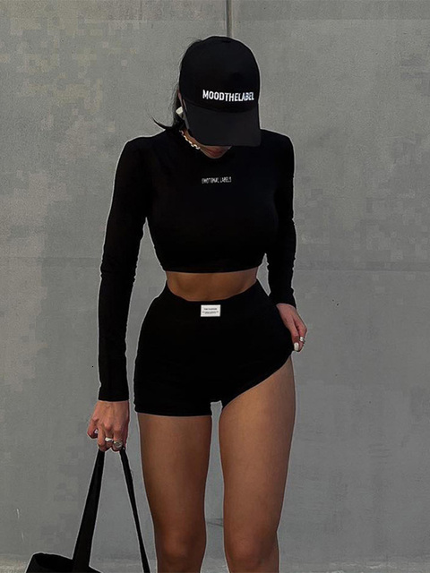 Women's Tracksuits Hawhaw Long sleeved Crop Top and Shorts Two Piece Tracking Clothing Autumn Wholesale Products 230424