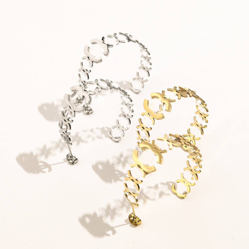 Designers Brand Hoop Earrings Letter Stud 18K Gold Plated Silver Stainless Steel Eardrop Round Geometric Long Earring Women Wedding Party Jewerlry Accessories
Designers Brand Hoop Earrings Letter Stud 18K Gold Plated Silver Stainless Steel Eardrop Round Geometric Long Earring Women Wedding Party Jewerlry Accessories