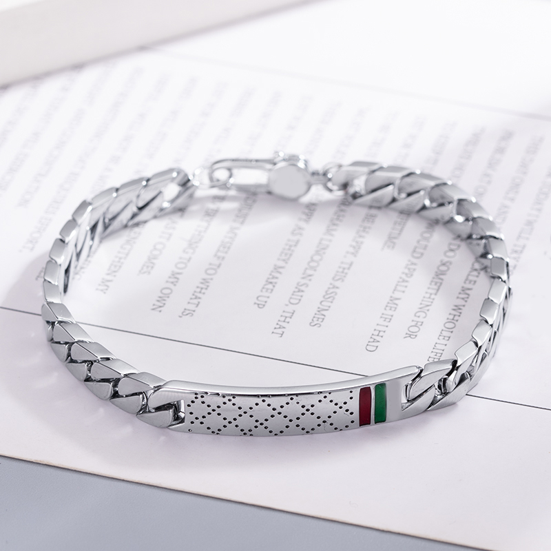 Luxurys Designer Cuba Chain Feminine Charm Bracelet Trendy Fashion Elegant Bead String Party 925 Silver Jewelry Gift Wholesale Birthday Gift Good
Luxurys Designer Cuba Chain Feminine Charm Bracelet Trendy Fashion Elegant Bead String Party 925 Silver Jewelry Gift Wholesale Birthday Gift Good