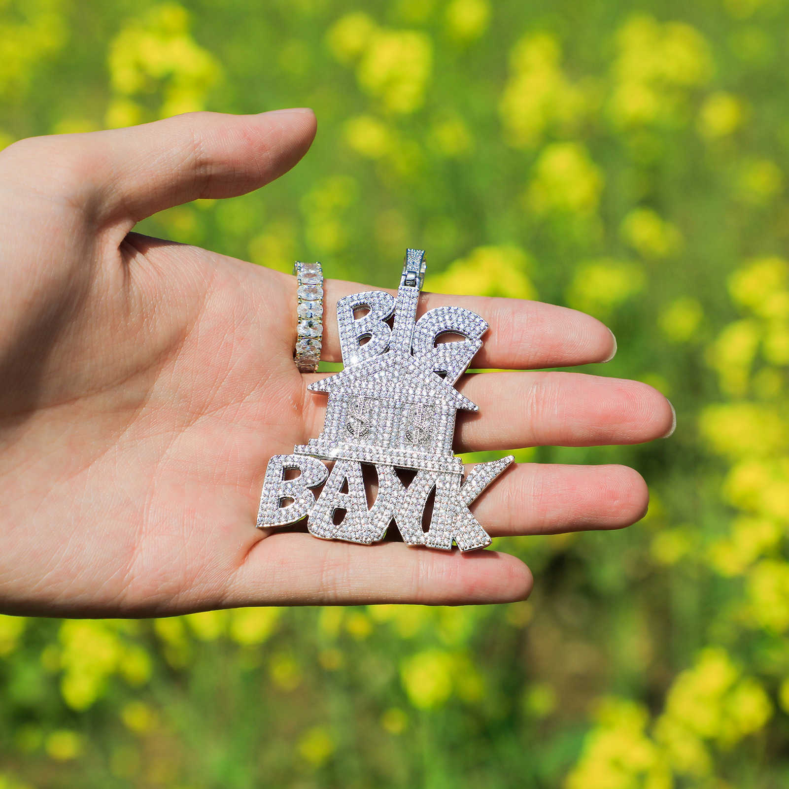 Hip Hop Full Zirconium Big Bank Money Pendant Necklace Dollar Sign Men's Rap Accessories 14k Gold Plated Iced Out Cubic Zirconia Cz Stone Jewelry